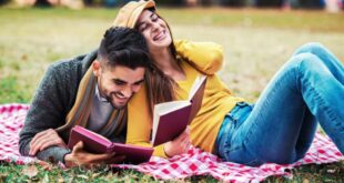 College Student Dating